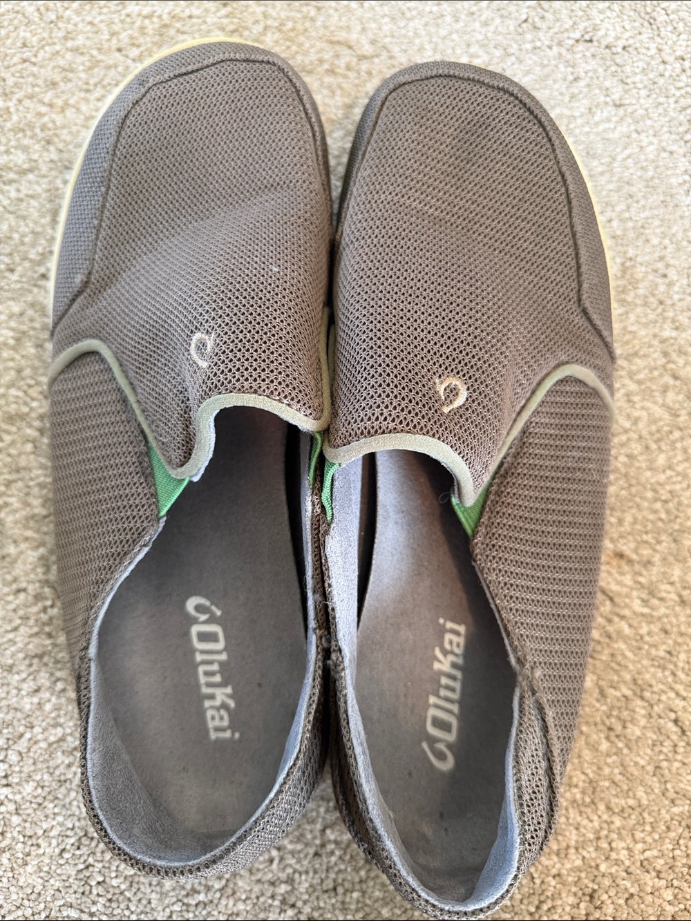 OluKai Men’s Tan-Gray Nohea Mesh Slip-On Loafers Casual Sneakers Size 8